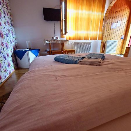 Casa Lav Hotel Sinaia Bagian luar foto